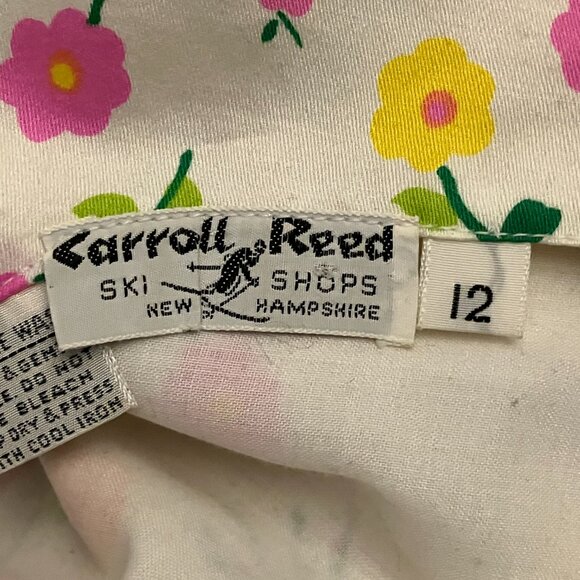 Vibrant Vintage Floral Shift Dress - Picture 7 of 9